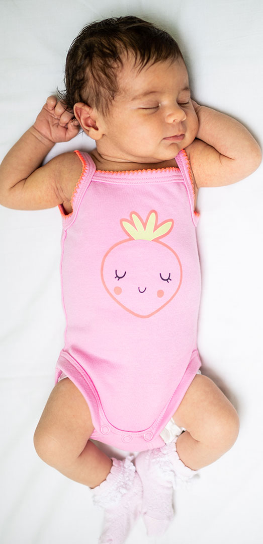 baby_infant_girl_sleeping_crib