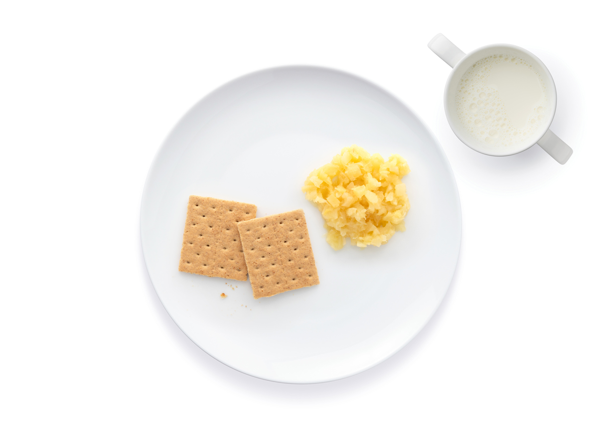 ES_3-3half_Snacks_graham-cracker_pineapple