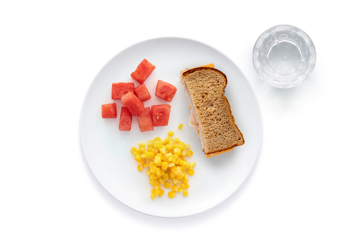 ES_3half-4_Lunch_sandwich_watermelon_corn