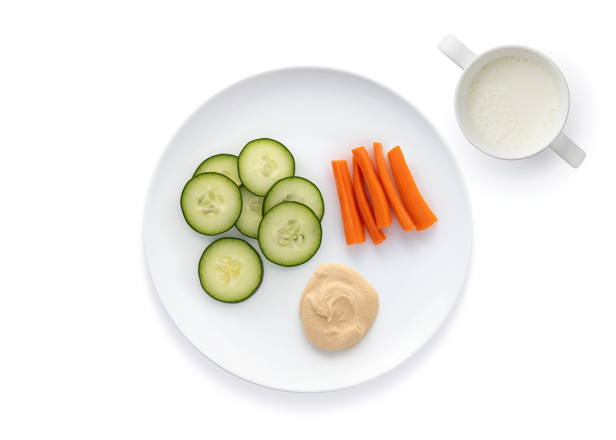 ES_4half-5_Snack_hummus-cucumber-carrot