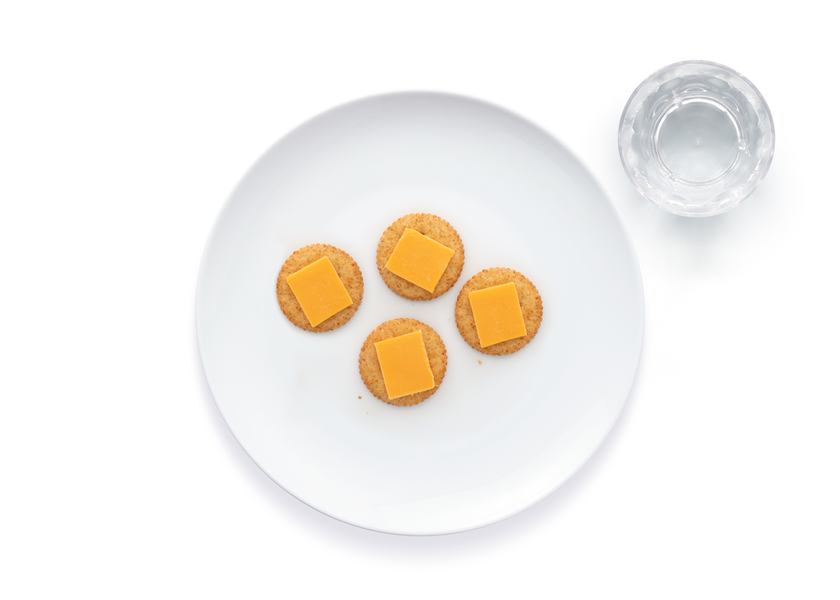 Snacks_cheese-crackers