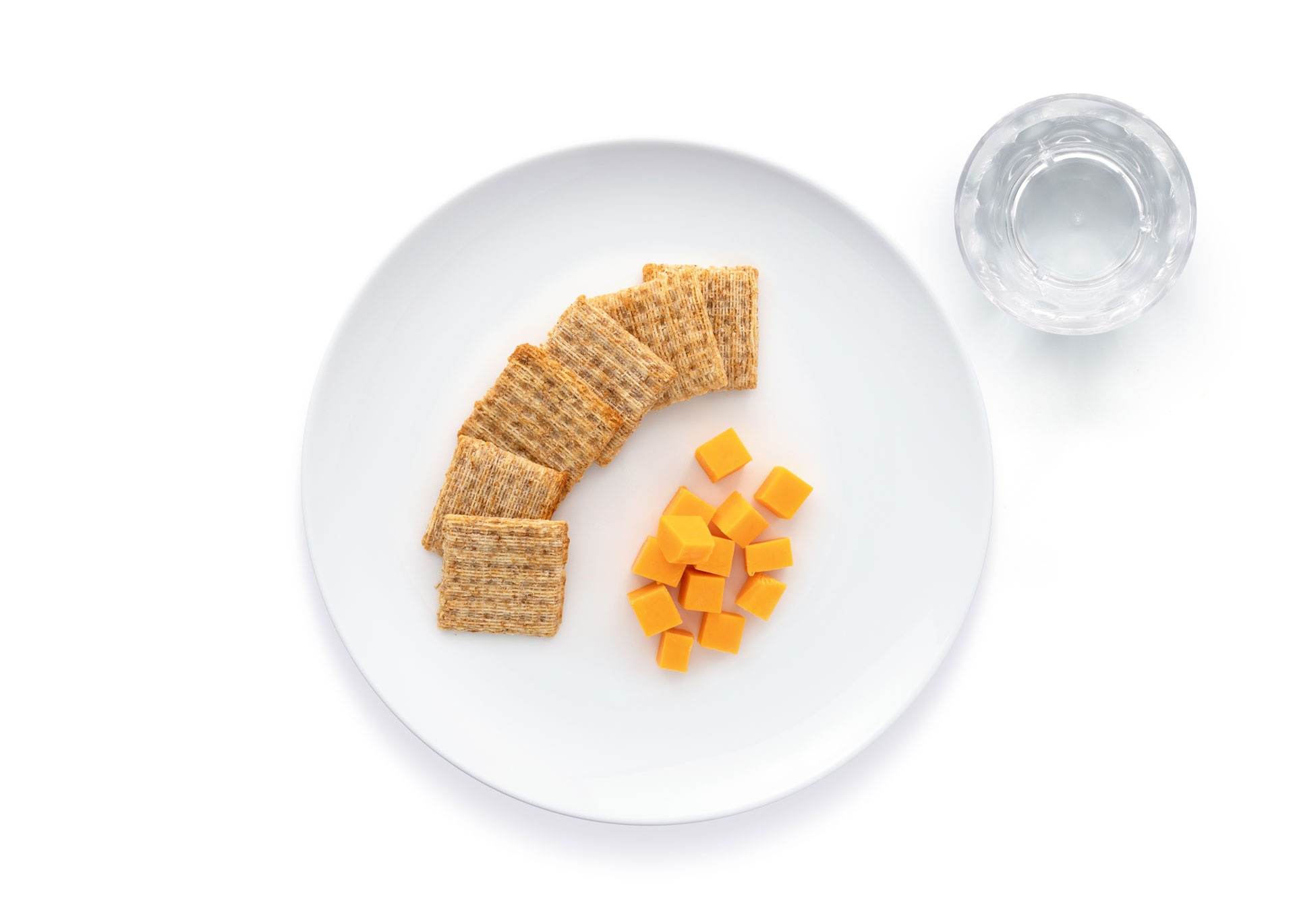 ES_Pregnancy_Snack_Triscuit-crackers_cheese