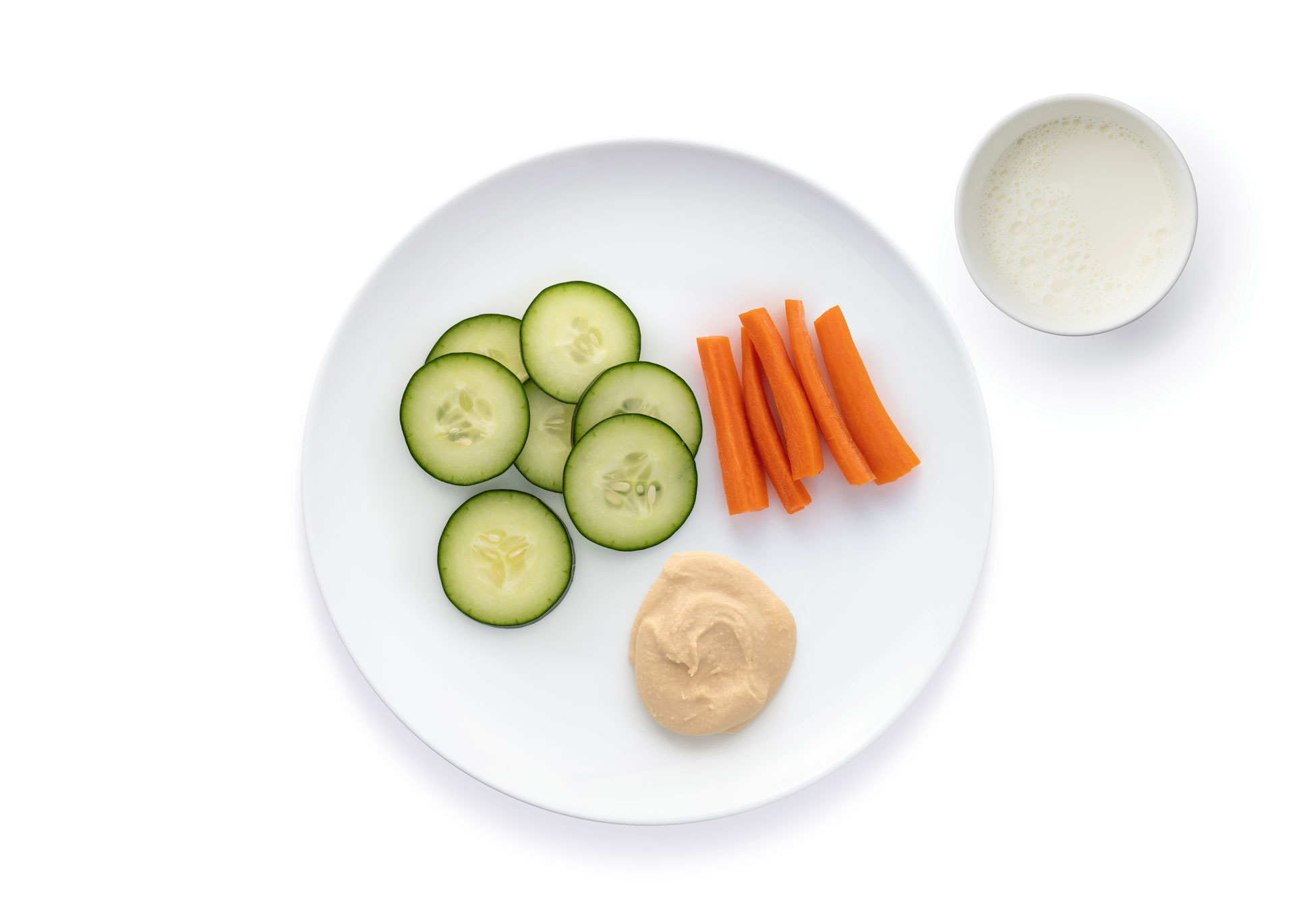 ES_Pregnancy_Snack_hummus-cucumber-carrot